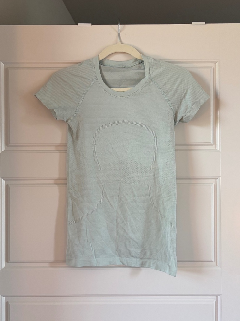 Lululemon Short Sleeve Swiftly Tech - Size 4 - Sea Mist